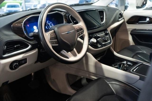 used 2021 Chrysler Pacifica Hybrid car, priced at $23,350