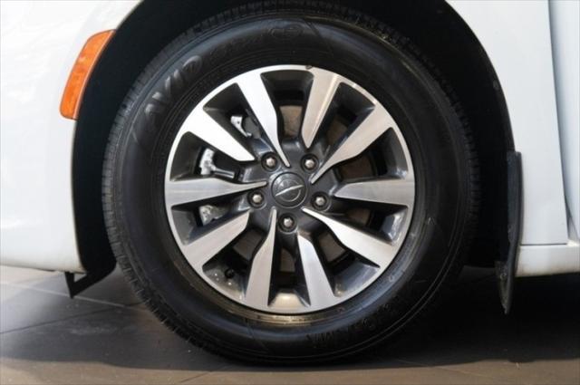 used 2021 Chrysler Pacifica Hybrid car, priced at $23,350