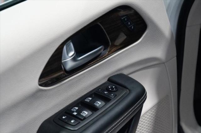 used 2021 Chrysler Pacifica Hybrid car, priced at $23,350