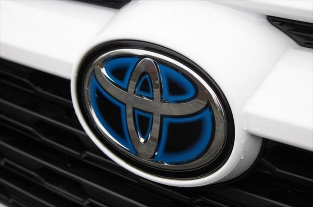 used 2020 Toyota RAV4 Hybrid car, priced at $24,325