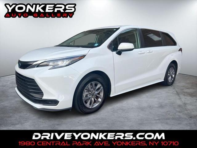 used 2023 Toyota Sienna car, priced at $34,005