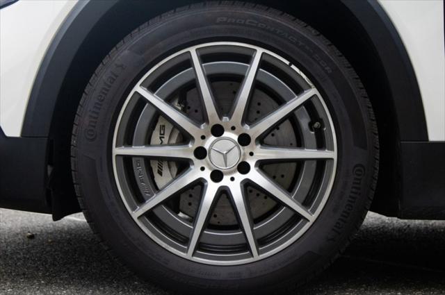 used 2023 Mercedes-Benz AMG GLB 35 car, priced at $38,500