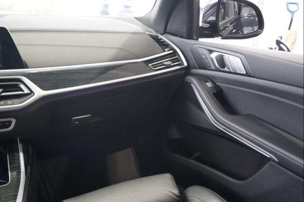 used 2022 BMW X7 car, priced at $47,138