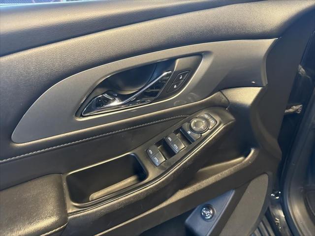used 2023 Chevrolet Traverse car, priced at $23,445
