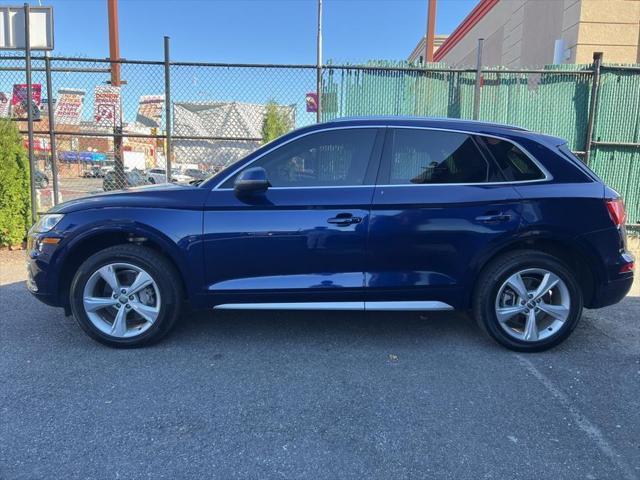 used 2020 Audi Q5 car, priced at $15,700