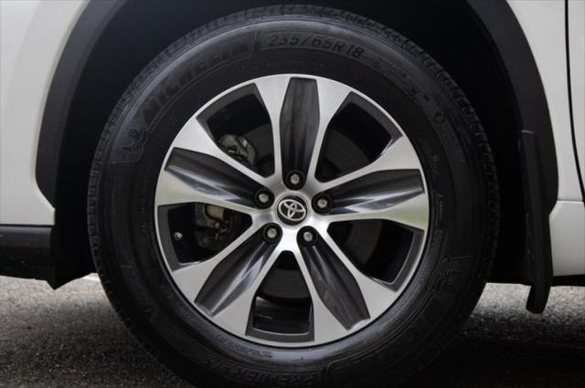 used 2023 Toyota Highlander car, priced at $34,885