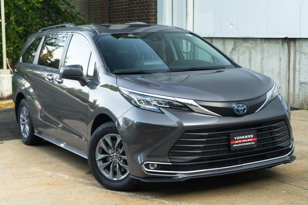 used 2022 Toyota Sienna car, priced at $37,920
