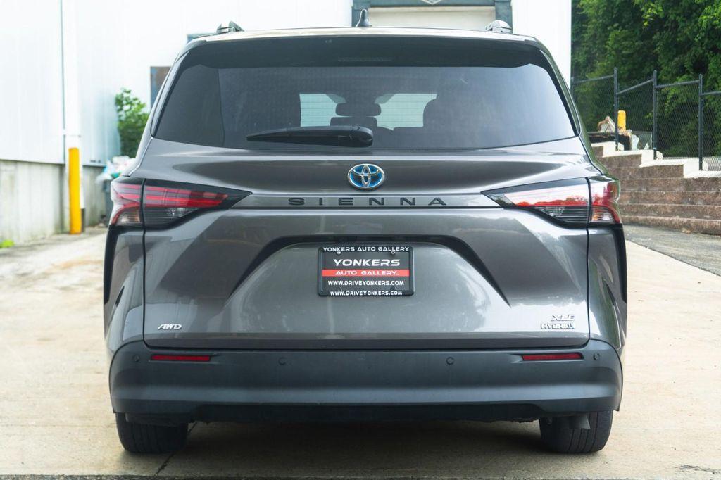used 2022 Toyota Sienna car, priced at $37,920