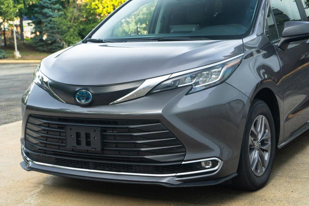 used 2022 Toyota Sienna car, priced at $37,920