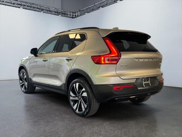 used 2023 Volvo XC40 car, priced at $32,025