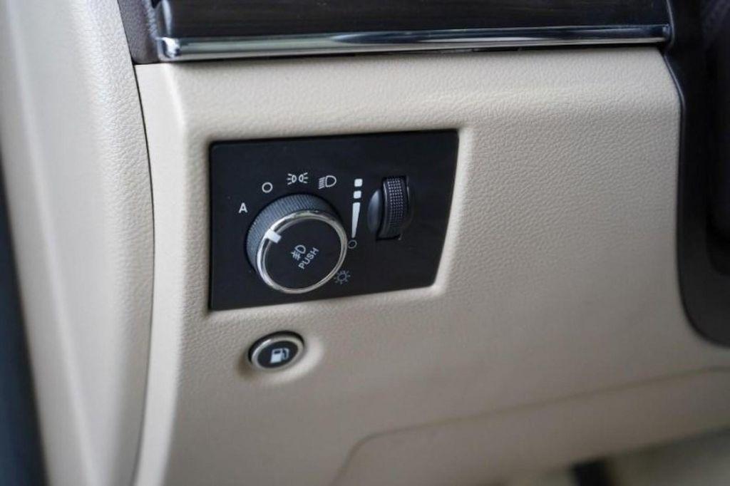 used 2019 Jeep Grand Cherokee car, priced at $19,475