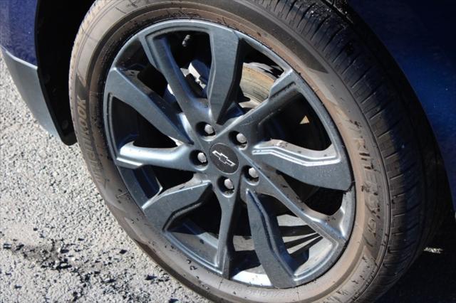 used 2022 Chevrolet Equinox car, priced at $19,050