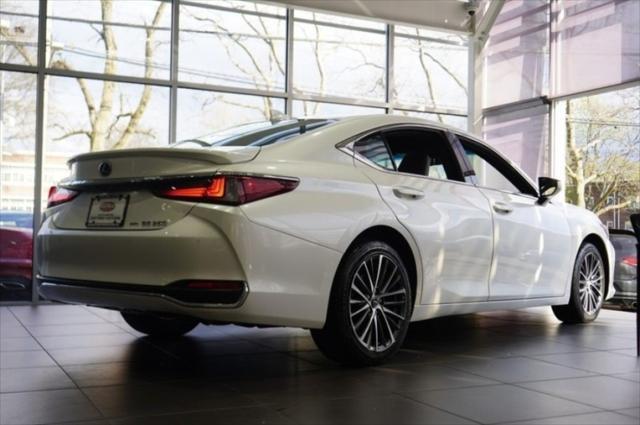 used 2023 Lexus ES 250 car, priced at $27,986
