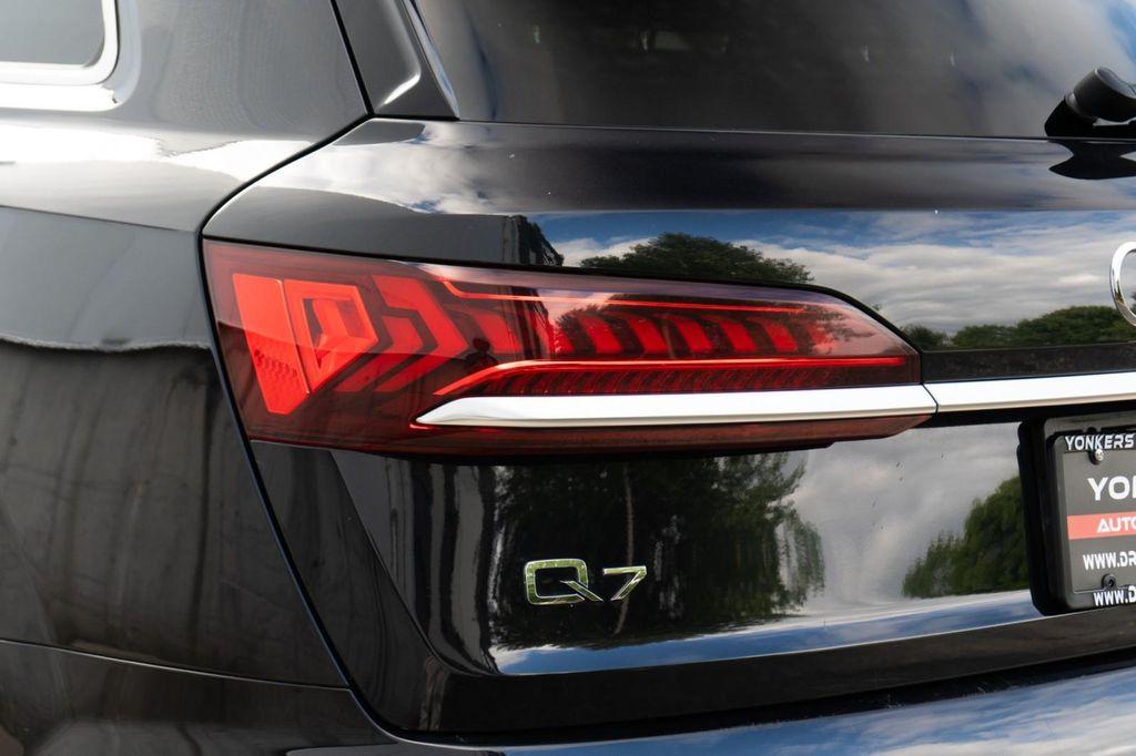 used 2021 Audi Q7 car, priced at $29,150