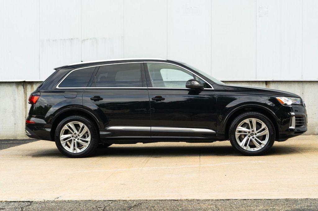 used 2021 Audi Q7 car, priced at $29,150