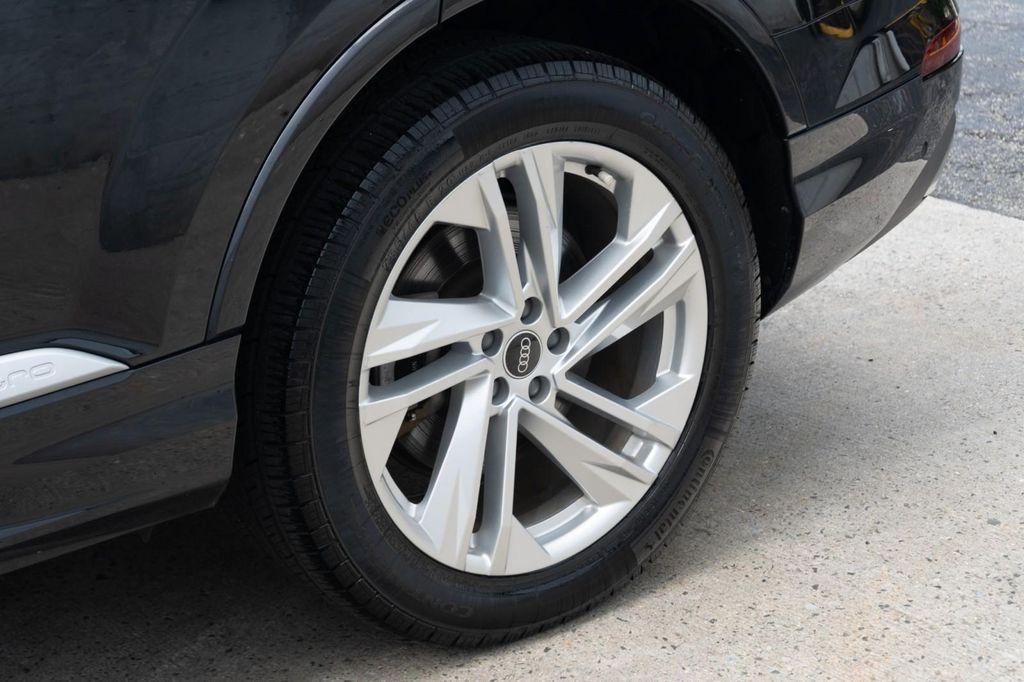used 2021 Audi Q7 car, priced at $29,150