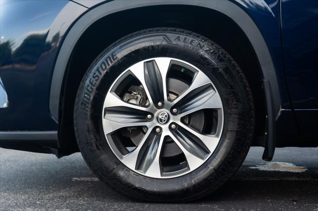used 2021 Toyota Highlander car, priced at $28,205