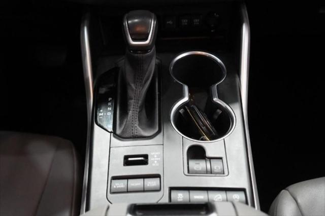 used 2021 Toyota Highlander car, priced at $28,205
