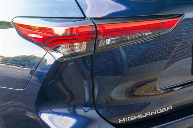 used 2021 Toyota Highlander car, priced at $28,205