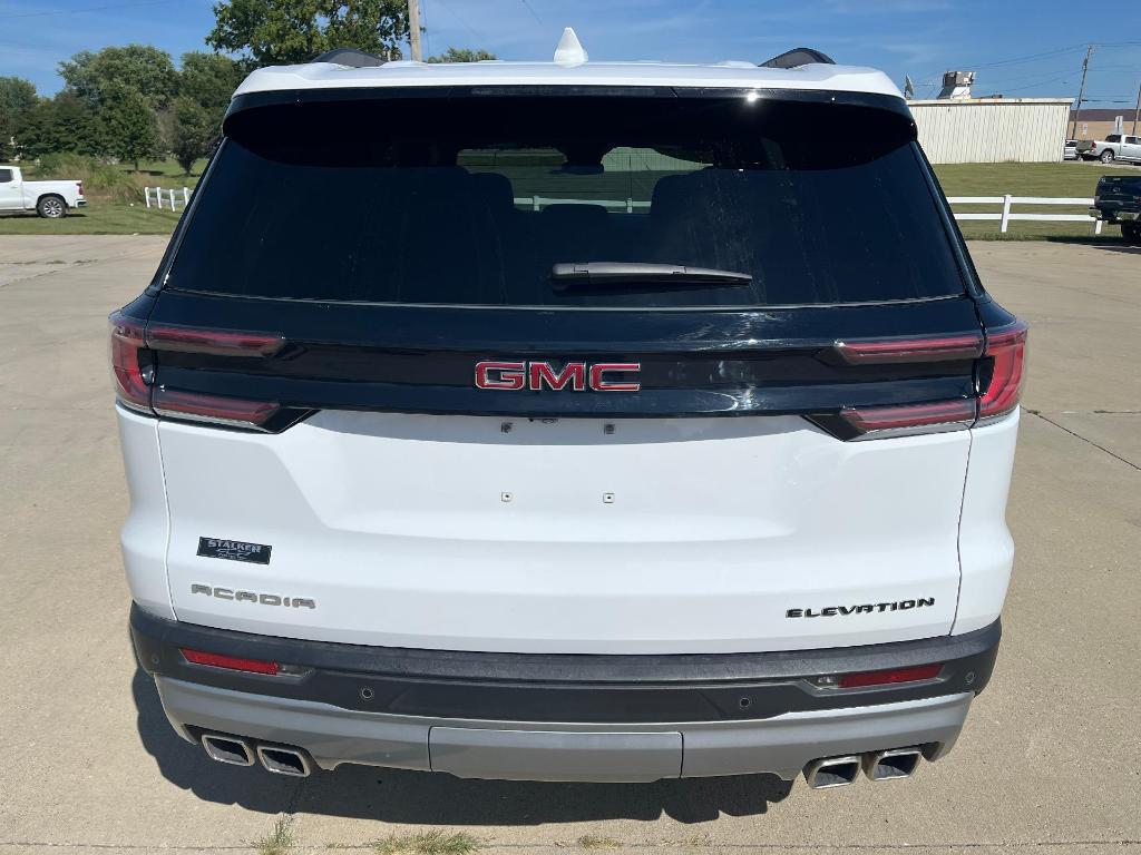 used 2025 GMC Acadia car, priced at $38,999