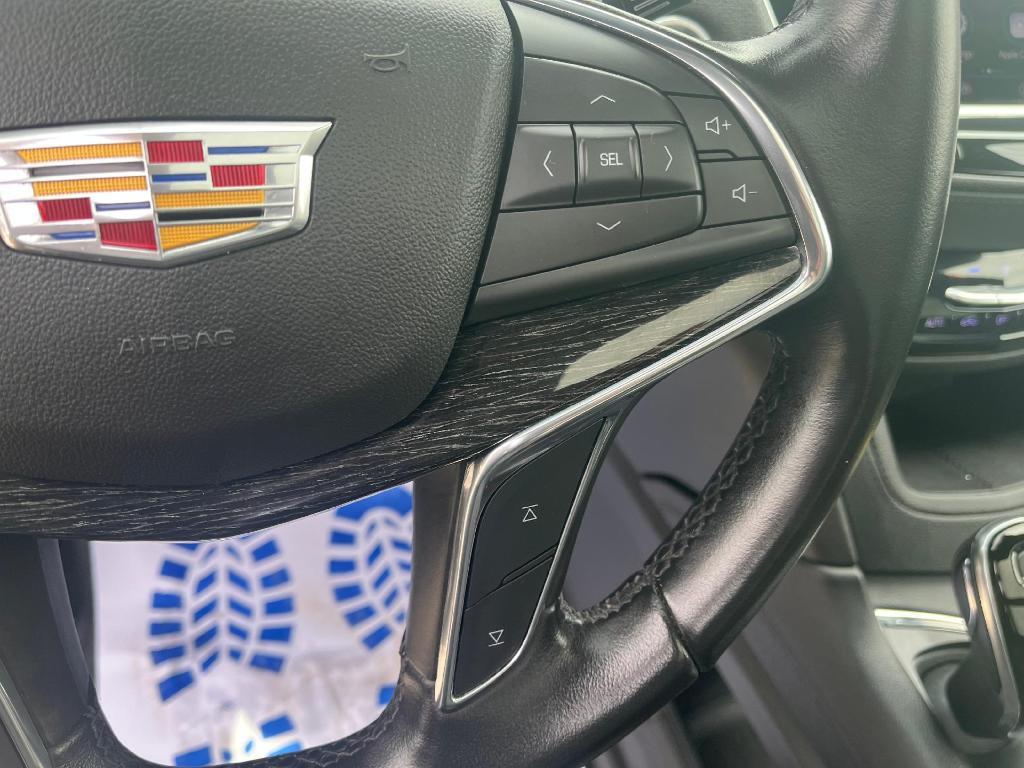 used 2021 Cadillac XT5 car, priced at $30,999