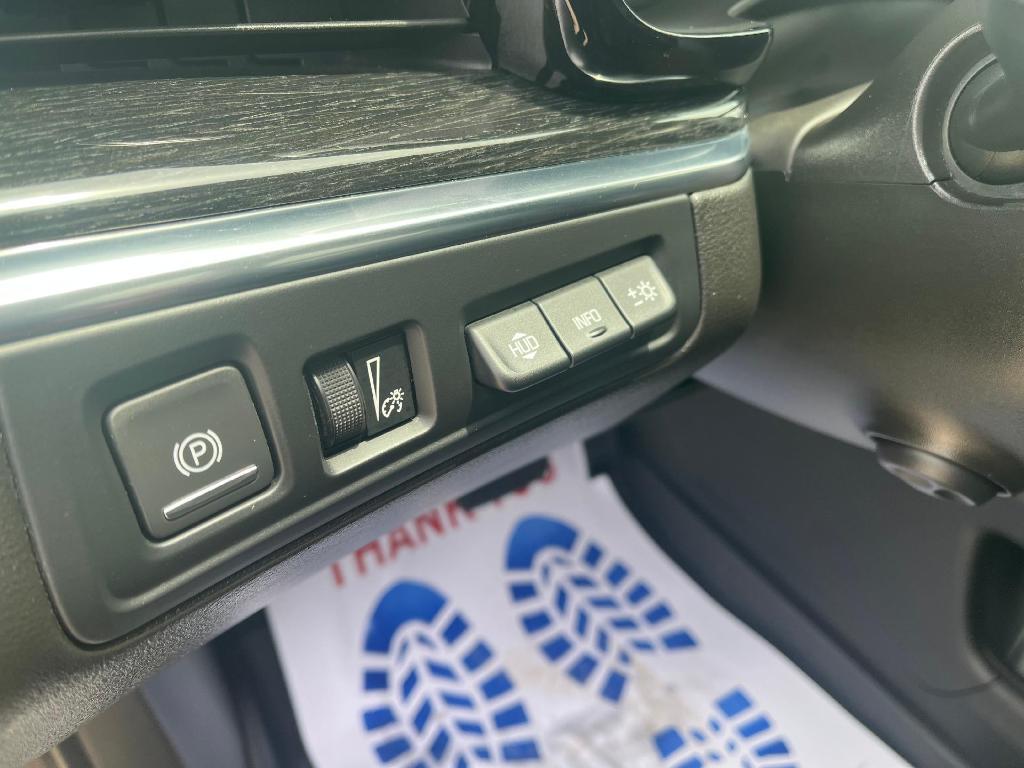 used 2021 Cadillac XT5 car, priced at $30,999