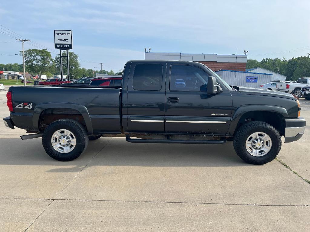 used 2005 Chevrolet Silverado 2500 car, priced at $11,900