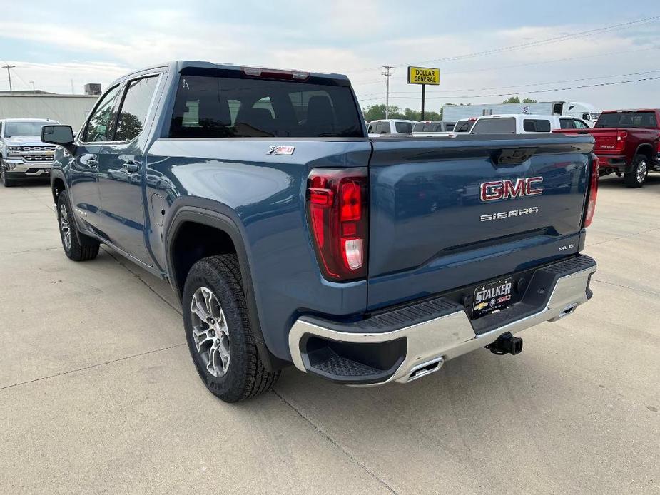 new 2024 GMC Sierra 1500 car, priced at $55,325