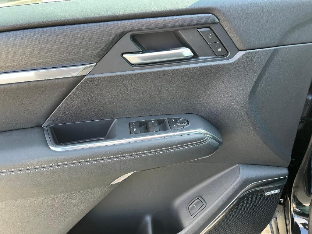 new 2025 GMC Acadia car, priced at $49,825