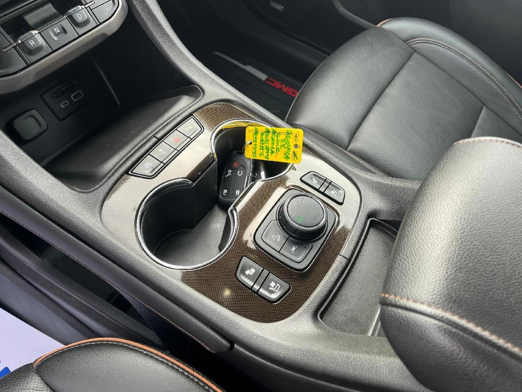 used 2022 GMC Acadia car, priced at $28,980