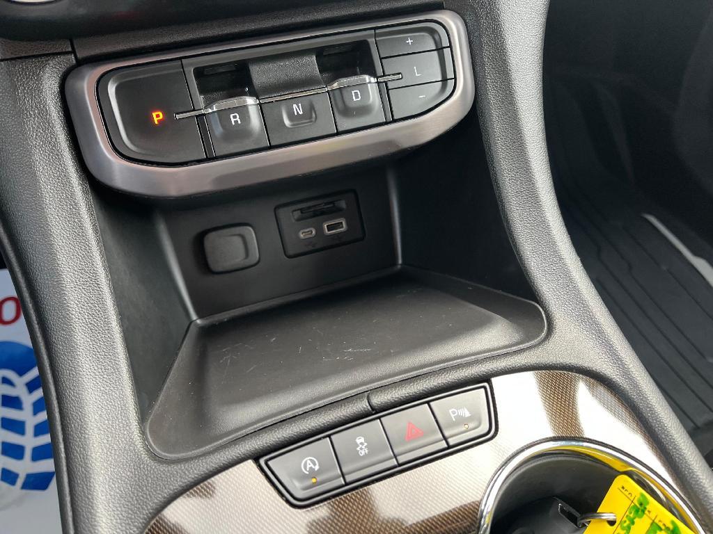 used 2022 GMC Acadia car, priced at $28,980