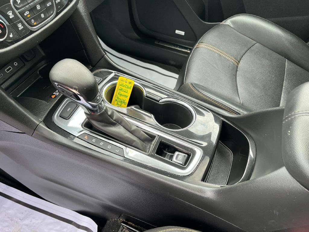 used 2023 Chevrolet Equinox car, priced at $26,995