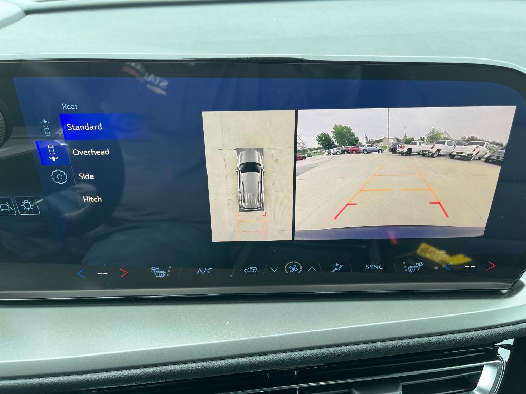new 2025 Chevrolet Traverse car, priced at $43,695