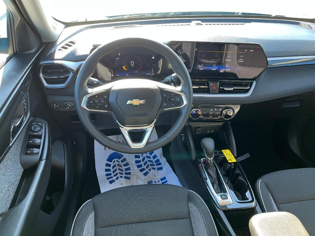 used 2025 Chevrolet TrailBlazer car, priced at $25,495