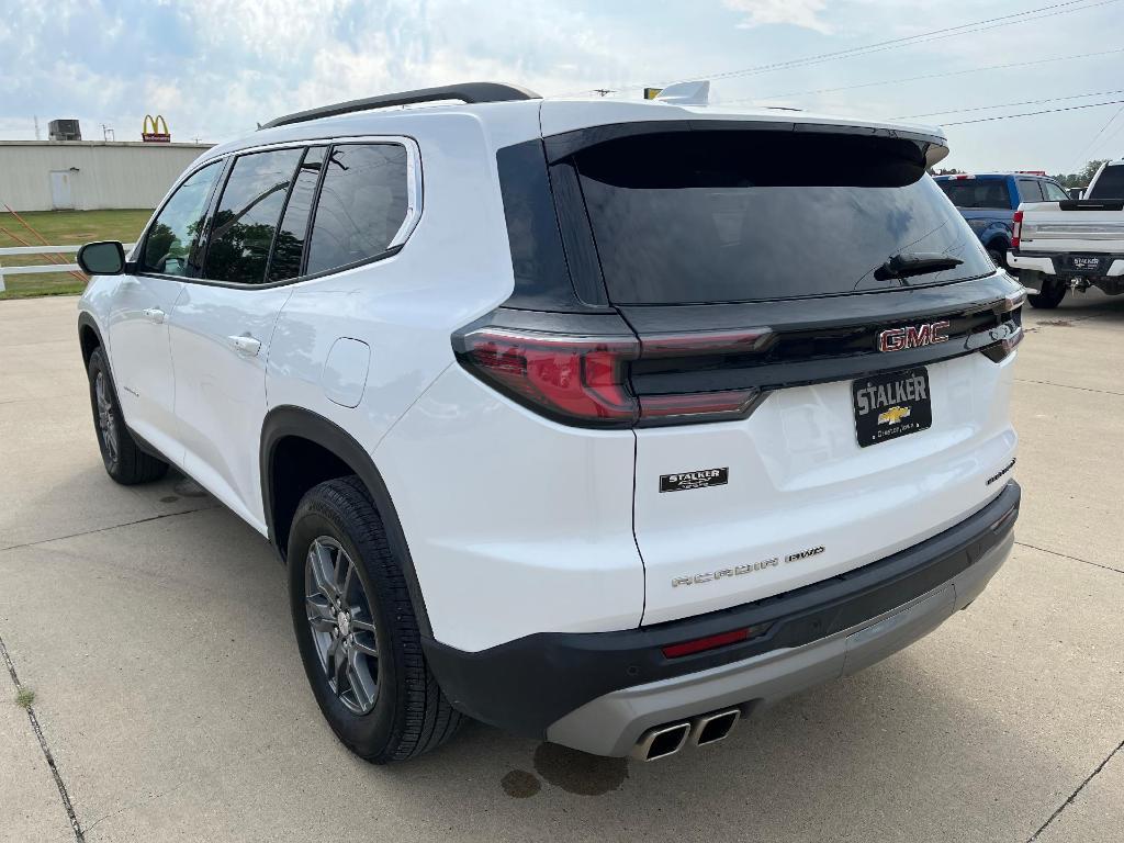 used 2025 GMC Acadia car, priced at $40,900
