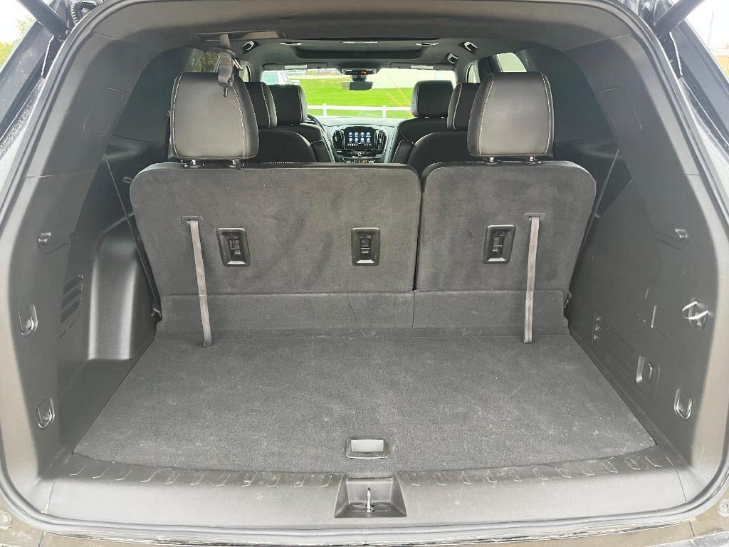 used 2023 Chevrolet Traverse car, priced at $35,989