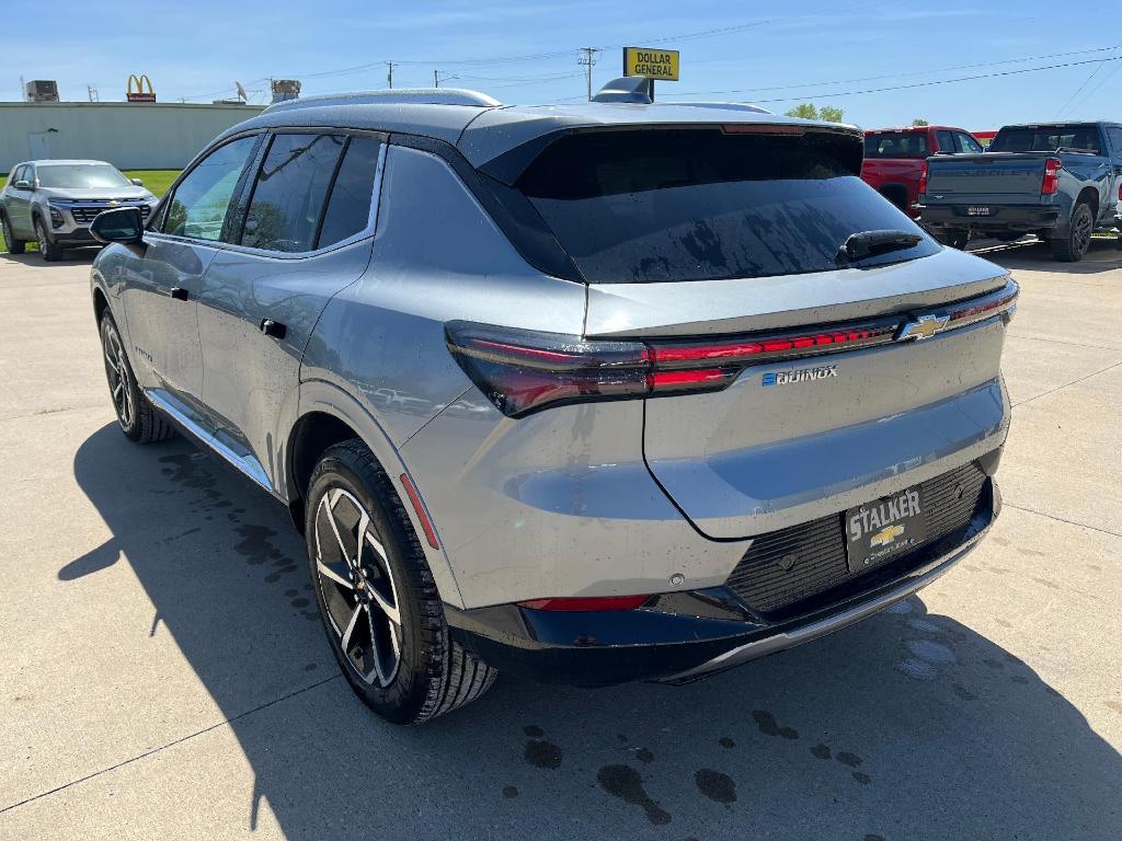 new 2025 Chevrolet Equinox EV car, priced at $43,590
