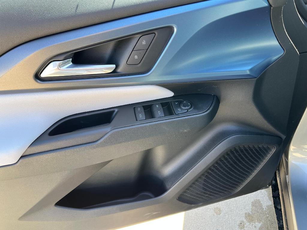 new 2025 Chevrolet Equinox EV car, priced at $43,590