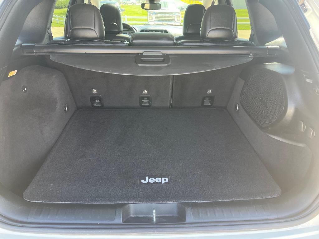 used 2019 Jeep Cherokee car, priced at $19,999