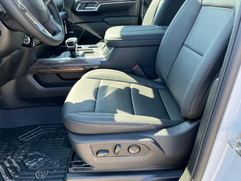 new 2026 Chevrolet Silverado 1500 car, priced at $67,015