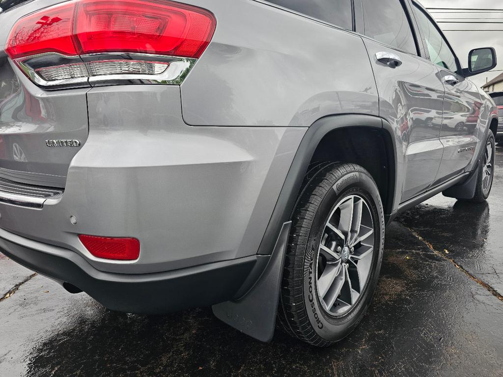 used 2017 Jeep Grand Cherokee car, priced at $18,995