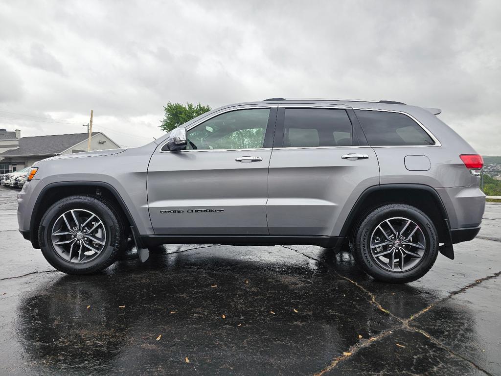 used 2017 Jeep Grand Cherokee car, priced at $18,995