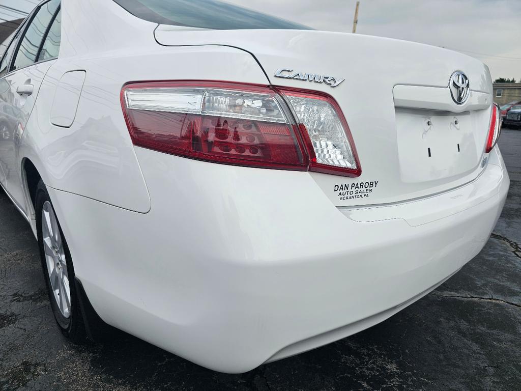 used 2009 Toyota Camry Hybrid car, priced at $9,995