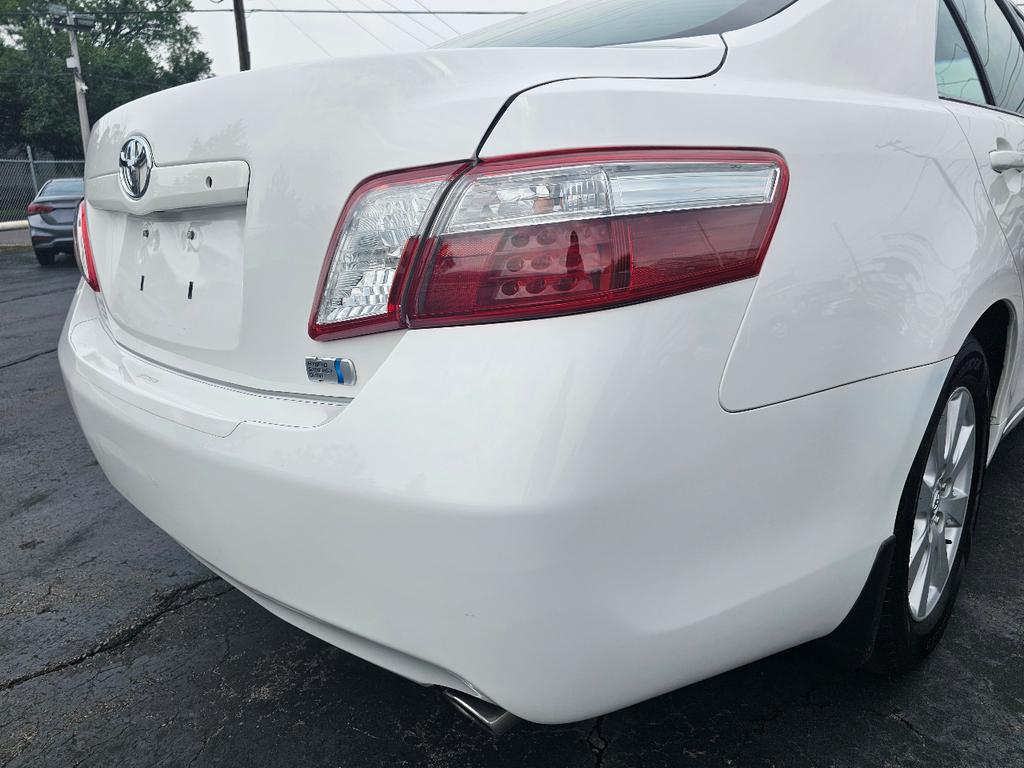 used 2009 Toyota Camry Hybrid car, priced at $9,995