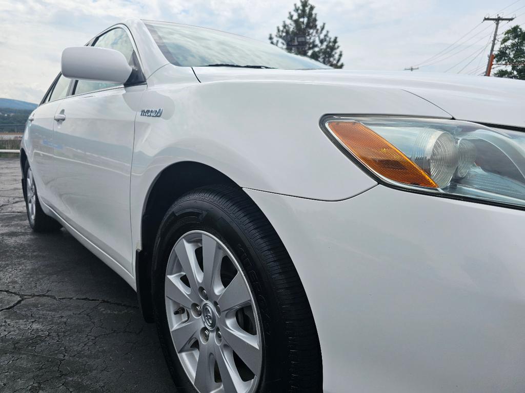 used 2009 Toyota Camry Hybrid car, priced at $9,995