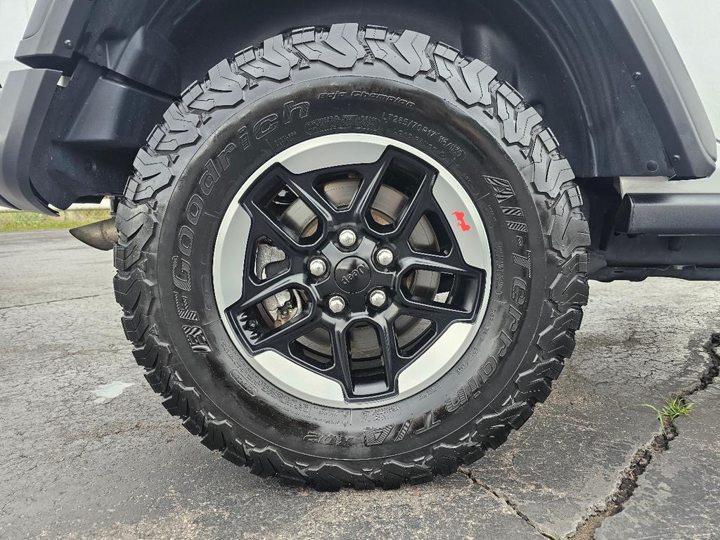 used 2019 Jeep Wrangler Unlimited car, priced at $32,995