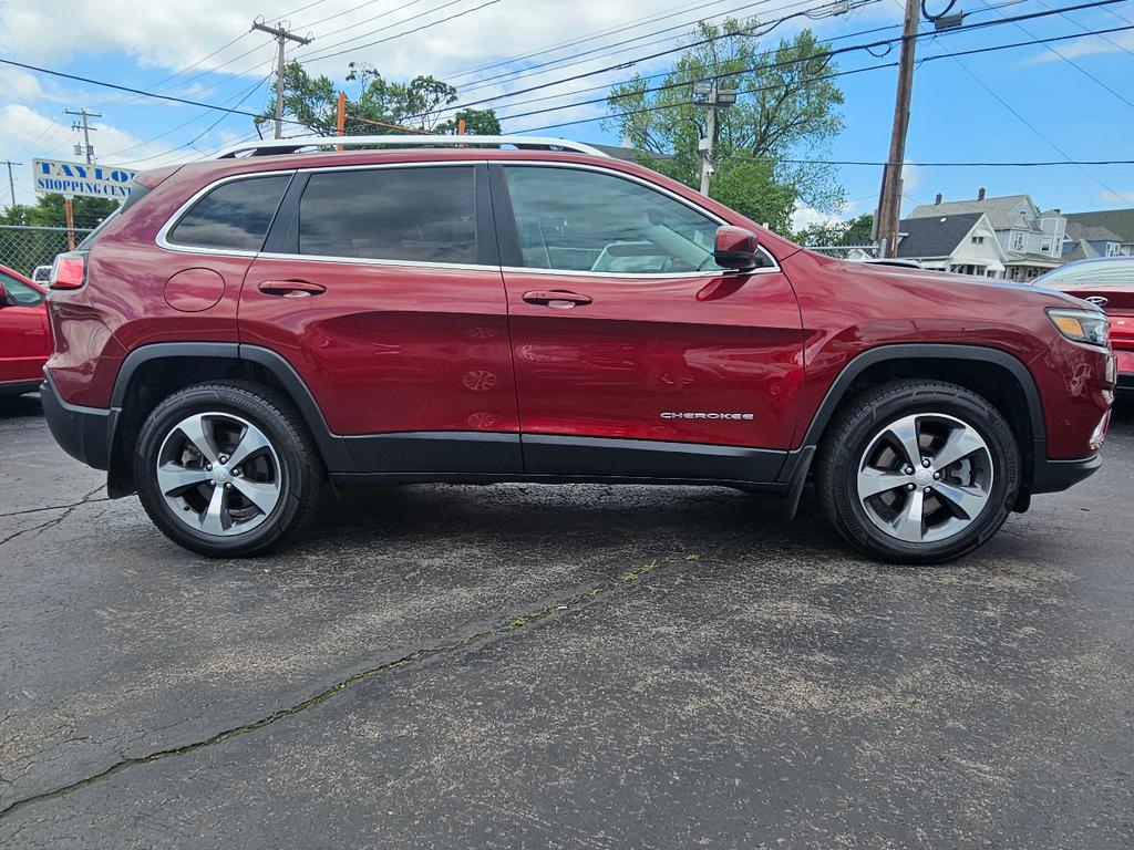 used 2020 Jeep Cherokee car, priced at $18,995