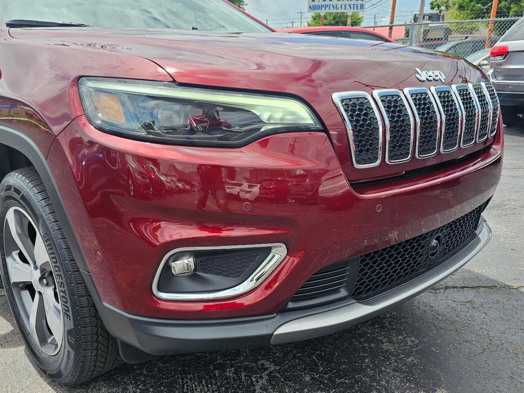 used 2020 Jeep Cherokee car, priced at $18,995
