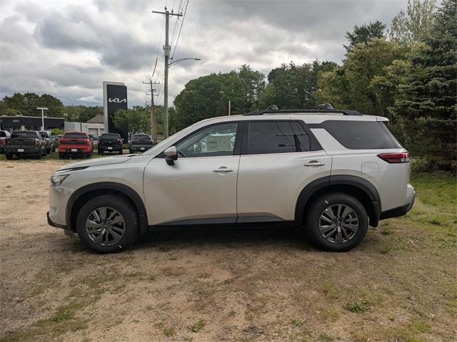 new 2025 Nissan Pathfinder car, priced at $45,525