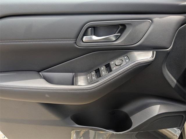 new 2025 Nissan Rogue car, priced at $33,653